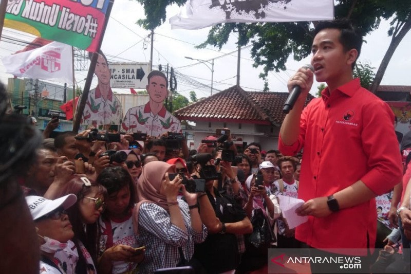 Gibran sudah resmi daftar, Jokowi dan Puan sebut itu hak pribadinya