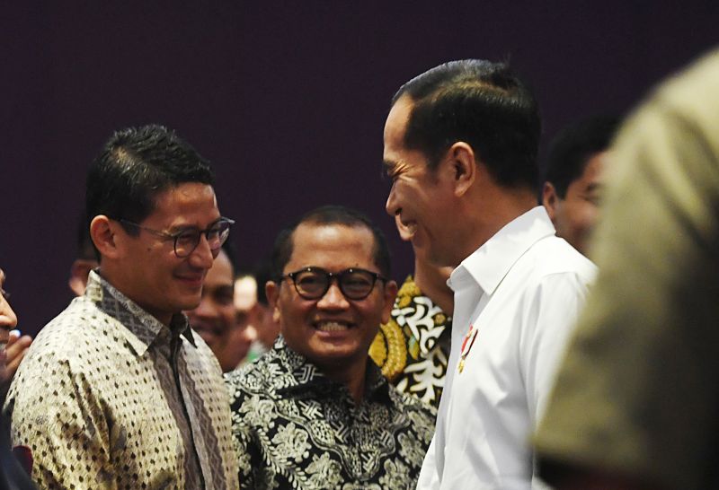 Jokowi ke Sandiaga Uno: Hati-hati 2024