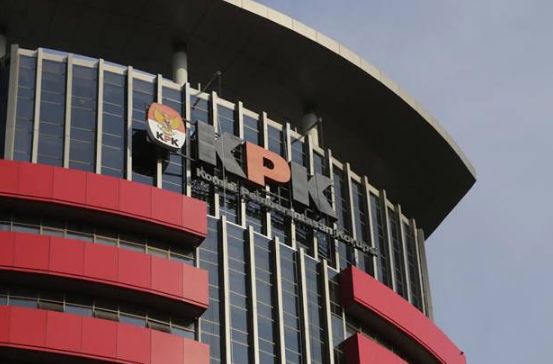 KPK resmi tahan bekas Kadis PUPR Mojokerto Zainal