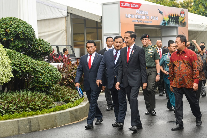 Soal kunjungan ke luar negeri, Jokowi bela Prabowo
