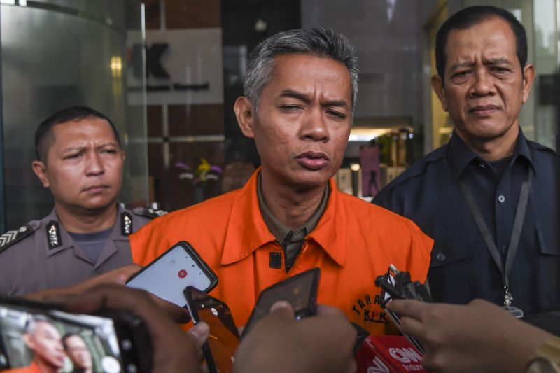 Usut kasus Wahyu Setiawan, KPK panggil eks petinggi PDIP 