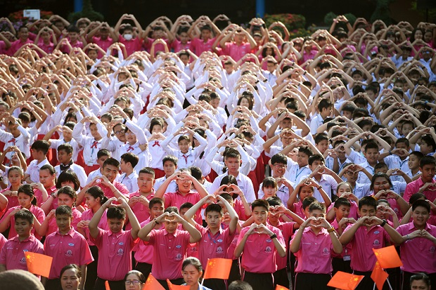 Semangati China, 3.000 pelajar Thailand kirim ucapan Valentine
