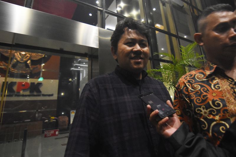 KPK telusuri dana suap Saiful Ilah ke pengurus Deltras Sidoarjo
