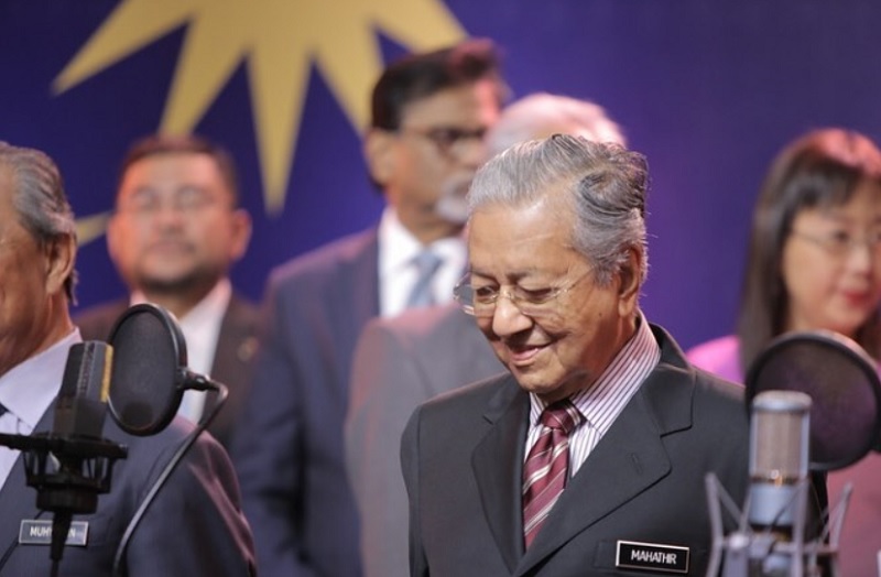 Mahathir Mohamad mundur sebagai PM Malaysia