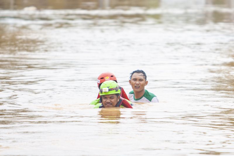 BNPB: Ratusan ribu jiwa terdampak Banjir Jabodetabek, 9 meninggal