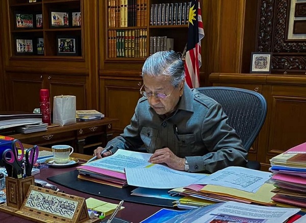 Mahathir Mohamad: Parlemen akan bersidang pada 2 Maret