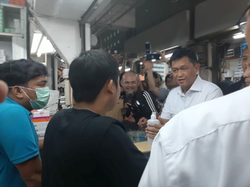 Sidak ke Pasar Pramuka, polisi ancam pedagang masker manfaatkan situasi
