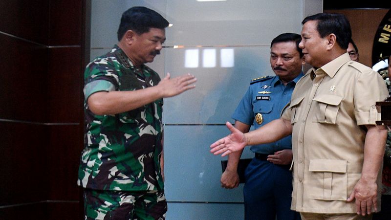 Prabowo minta TNI kerahkan pesawat ke China ambil alkes Covid-19 