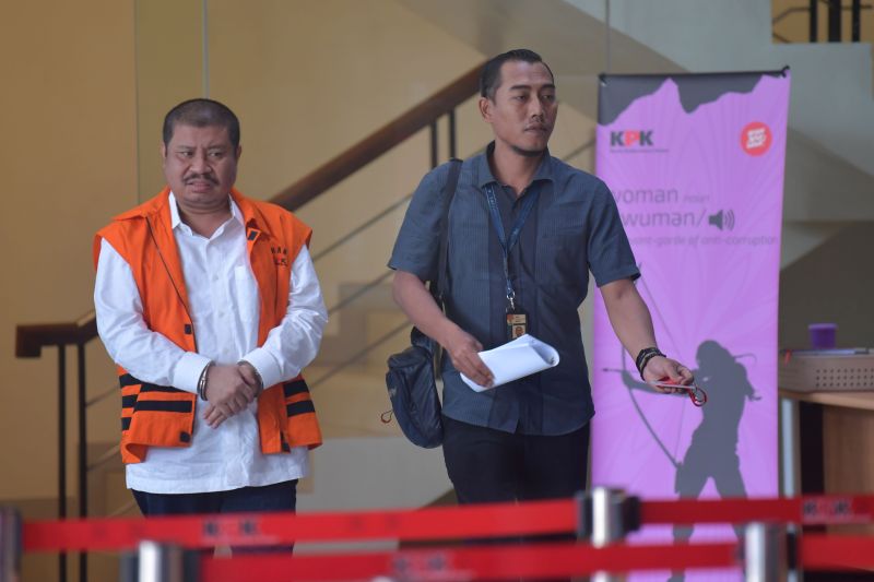 KPK perpanjang penahanan bupati Bengkalis