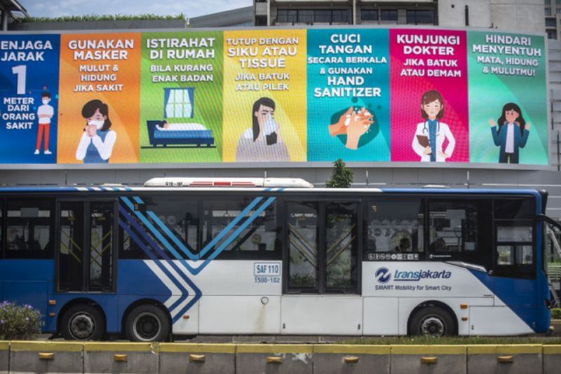 PSBB di Jakarta, Anies: Jumlah penumpang dan jam operasional transportasi umum dibatasi