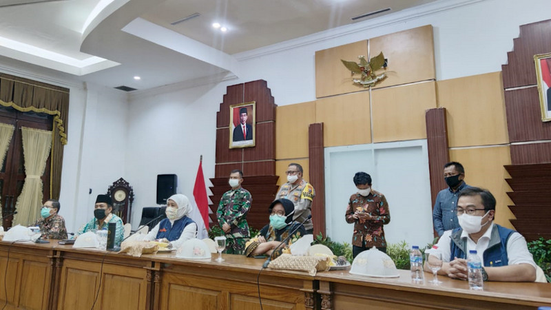 Tekan Covid-19, Surabaya Raya sepakat PSBB