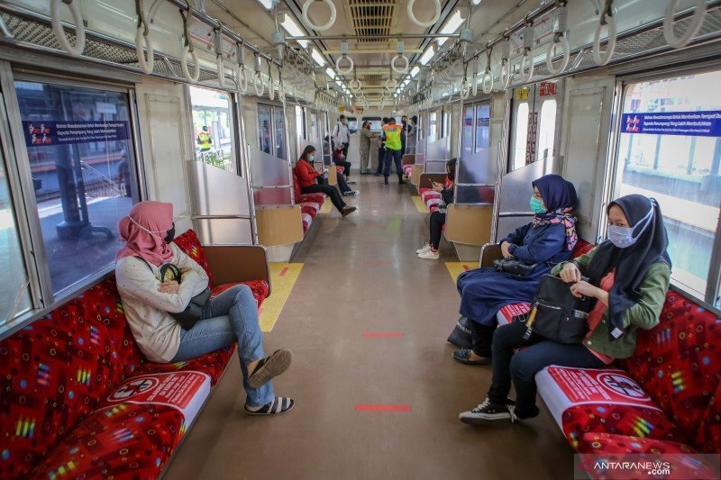 Jumlah penumpang transportasi umum di Jakarta turun