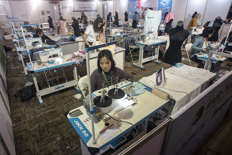 Dihajar Covid-19, industri tekstil telah rumahkan 80% pekerja