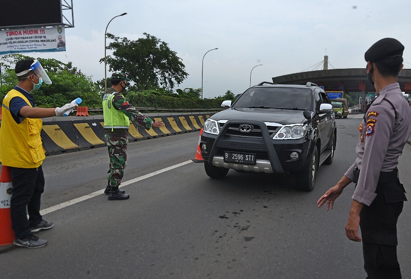 Polri: Pos pengecekan di luar Jakarta memutar balik 1.984 kendaraan pemudik