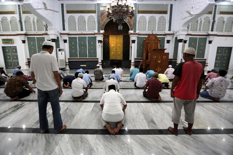 Larangan kegiatan di masjid, NU dan Muhammadiyah: Beri edukasi, bukan sanksi
