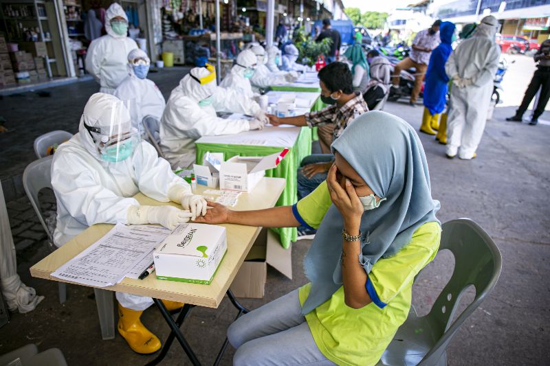 161 orang reaktif Covid-19 terjaring rapid test di pasar Makassar dan Gowa 