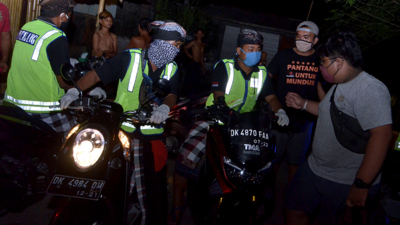 Anggota polisi ditabrak saat bubarkan geng motor di Bundaran HI