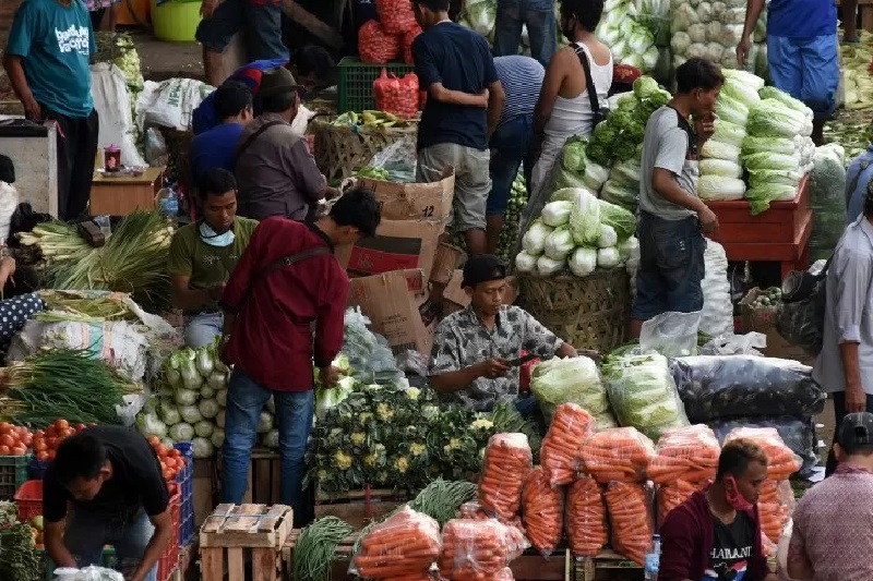 Kebijakan ganjil genap di pasar Jakarta dipersoalkan