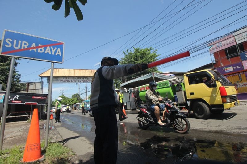 Warga Surabaya belum siap hadapi pelonggaran PSBB