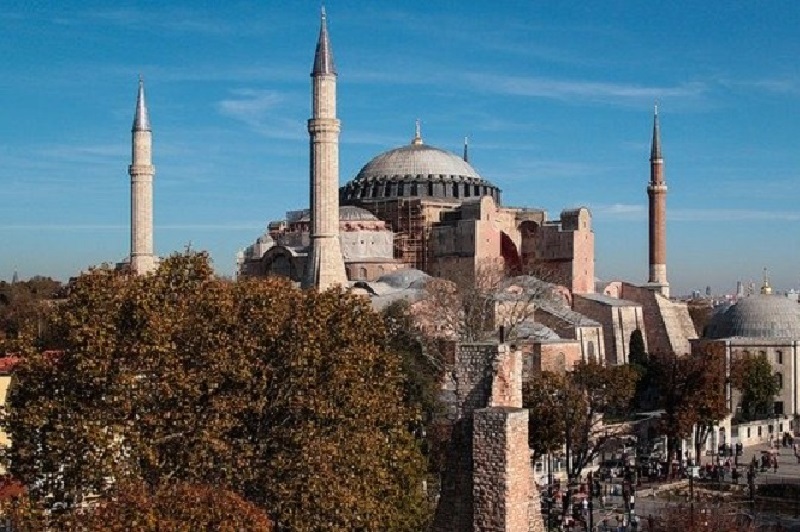 Pertama dalam 86 tahun, salat Jumat digelar di Hagia Sophia