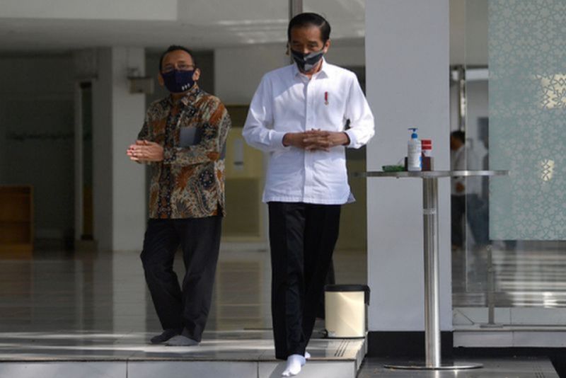 Pulihkan ekonomi, Jokowi: Saat ini kuncinya sektor kesehatan