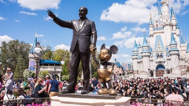 Akibat pandemi, Disney akan PHK 28.000 pekerja