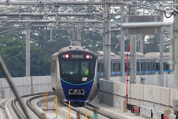Demo UU Ciptaker, MRT Jakarta tutup 7 stasiun