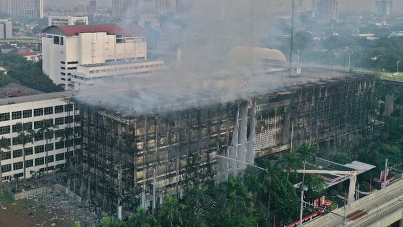 Polri diminta transparan dalam kasus kebakaran gedung Kejagung