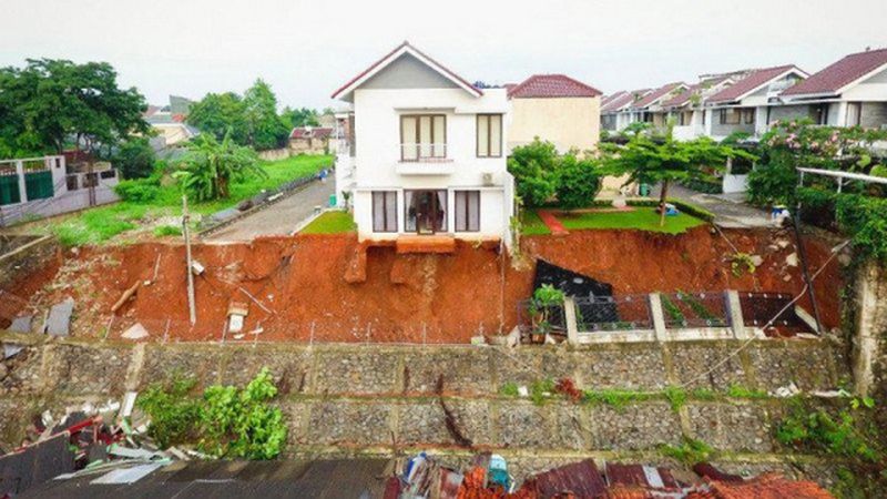 Wagub DKI: Rumah mewah di pinggir sungai akan ditertibkan