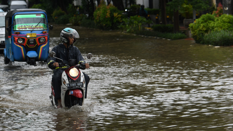 Sebanyak 1.029 warga mengungsi imbas Jakarta banjir