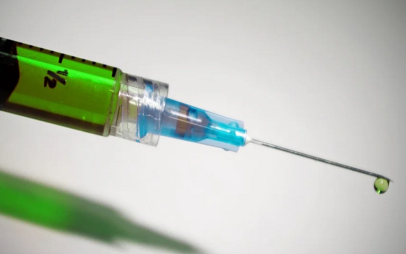 Perpres soal sanksi vaksinasi dinilai cederai kesepakatan DPR-Menkes