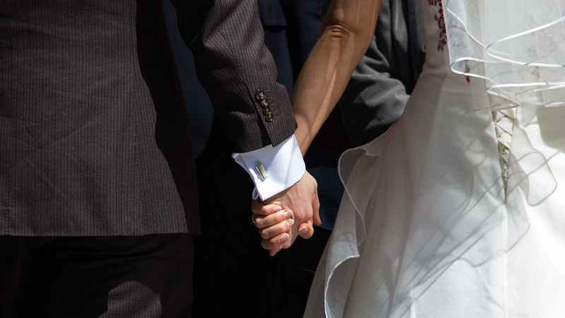 Riset Alinea.id: Potret murka netizen soal isu perkawinan anak Aisha Weddings
