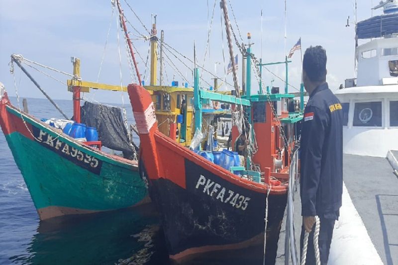 KKP tenggelamkan 10 kapal ilegal fishing Vietnam-Malaysia