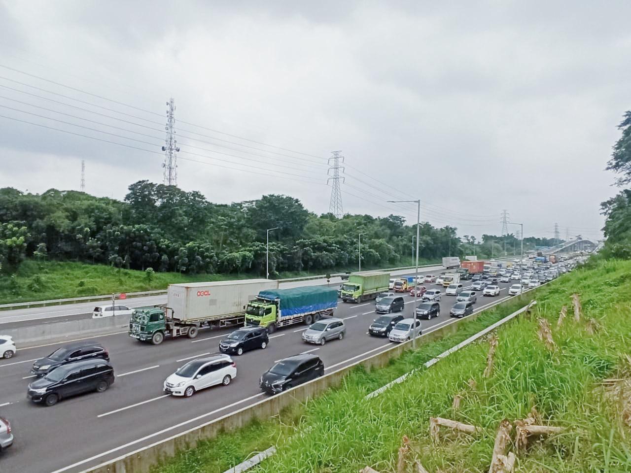 Libur Isra Mikraj, Jasa Marga catat 153.985 kendaraan tinggalkan Jakarta