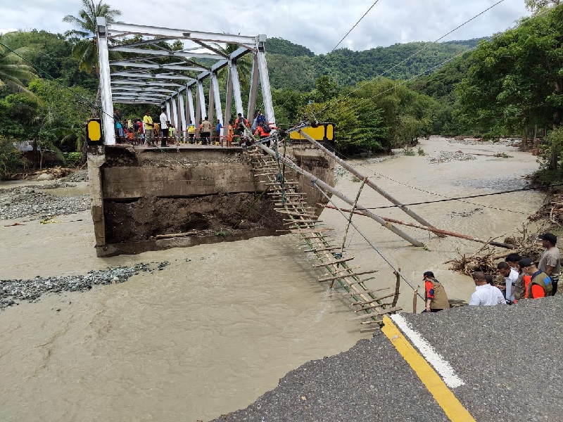 Update korban banjir NTT: 163 meninggal, 20.929 masih mengungsi