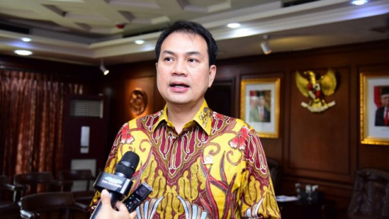 Wakil Ketua DPR Azis Syamsuddin diminta segera klarifikasi