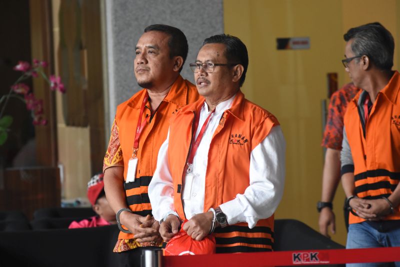 KPK perpanjang masa penahanan tersangka suap proyek Indramayu
