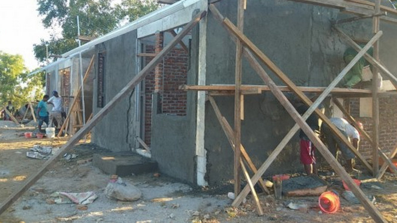 Rumah bagi korban banjir NTT ditargetkan rampung September