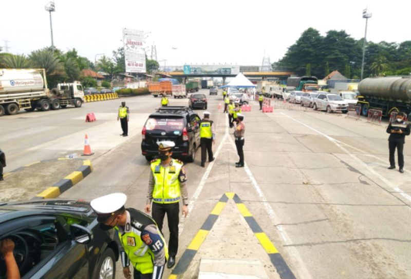 PPKM darurat, Polda Lampung putar balik 258 kendaraan menuju Pulau Jawa