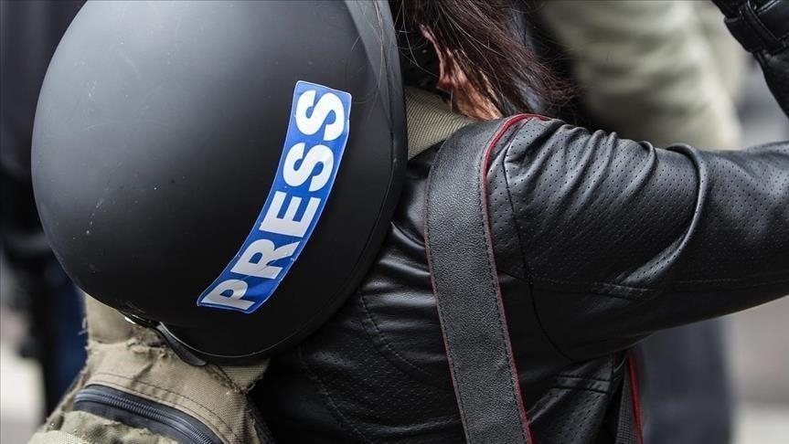  Polisi tembakkan gas air mata dan peluru karet ke kumpulan wartawan di Istanbul