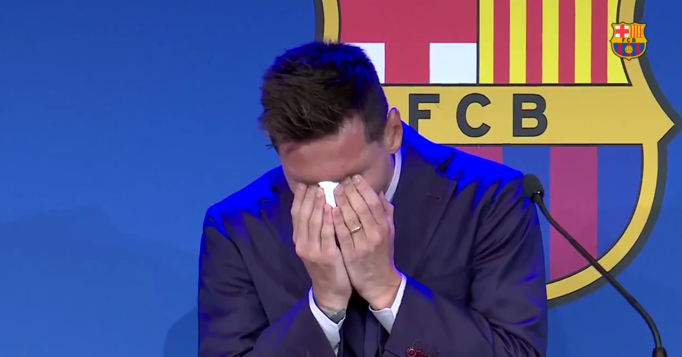 Messi menangis saat konferensi pers perpisahannya dengan Barca 