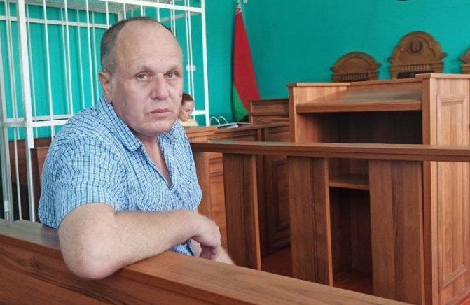 Jurnalis Belarusia Syarhey Hardzievich dipenjara karena menghina presiden dan polisi