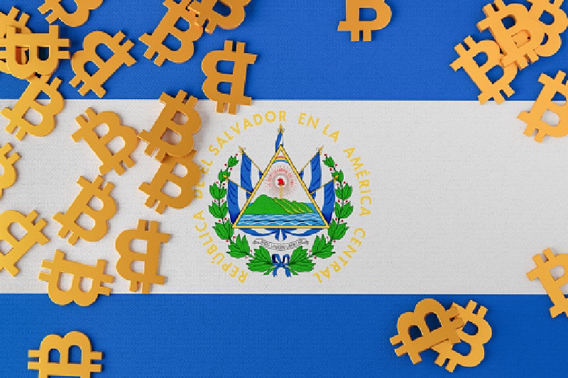 Warga El Salvador tolak pengesahan Bitcoin jadi alat pembayaran 