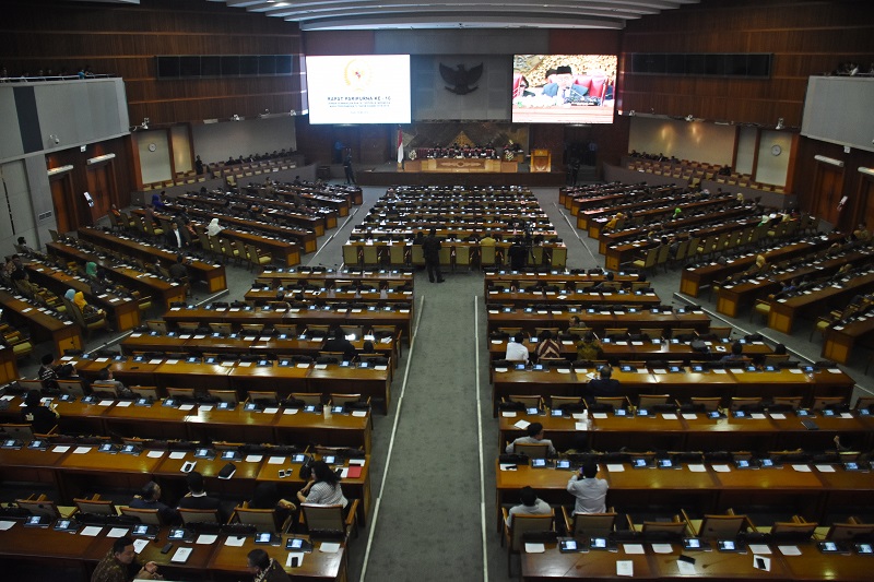 DPR tetapkan 5 calon Anggota Dewas LPP RRI 2021-2026