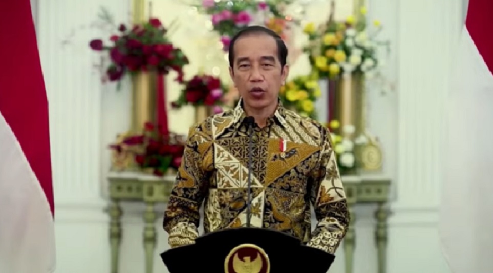 Presiden Jokowi: Saya bangga mengenakan batik 