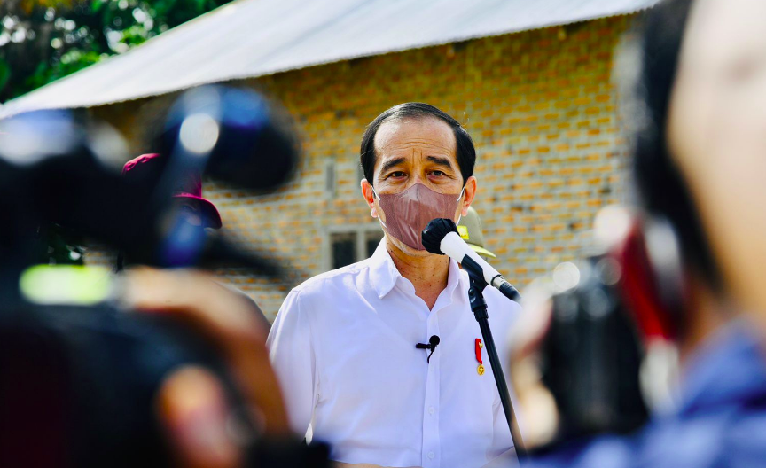 Jokowi janji bangunkan rumah layak bagi warga Suku Asmat