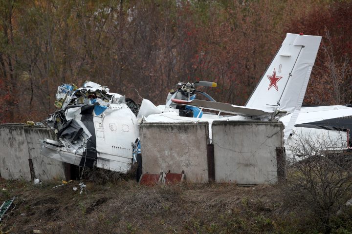 Pesawat yang membawa penerjun parasut jatuh di Rusia, 16 tewas
