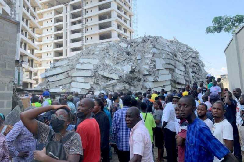 Enam orang tewas akibat gedung 22 lantai di Nigeria runtuh