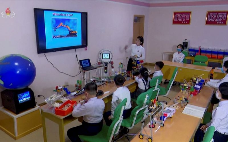 Korea Utara gunakan robot tingkatkan kualitas pendidikan