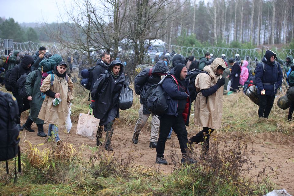 Ratusan migran di perbatasan Polandia-Belarus di bawah ancaman suhu ekstrem 